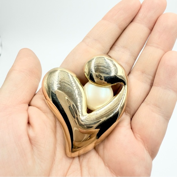 Vintage Gold Tone Rhinestones Monogram Swan Leaf Bow Tie Brooches Lot - Picture 7 of 10